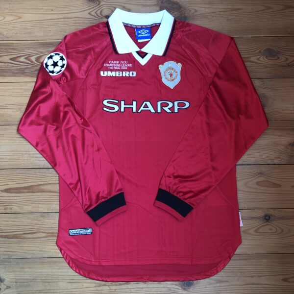 Манчестер Юнайтед 1998/1999, еврокубковая форма